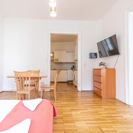 Simple Apartment Near Wiener Stadthalle Экстерьер фото