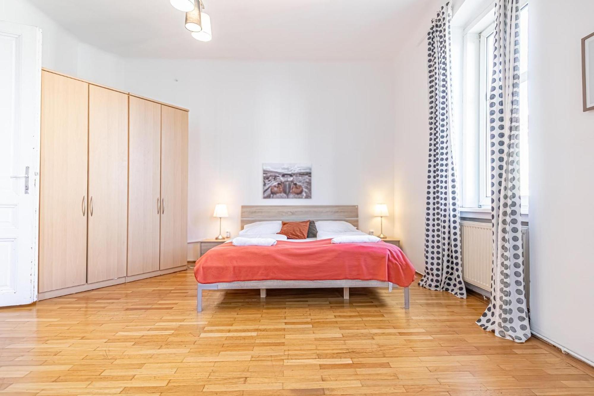 Simple Apartment Near Wiener Stadthalle Экстерьер фото